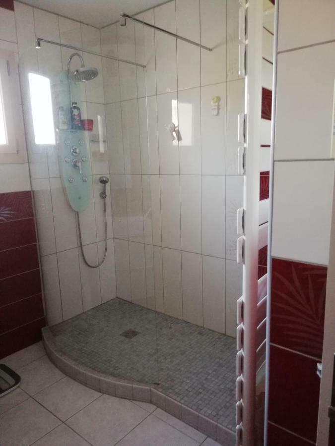 Chambre Privee Calme,Campagne,Etape,Deplacement Pro,Abri Moto Velo,Parking Vaux-sur-Vienne Ngoại thất bức ảnh